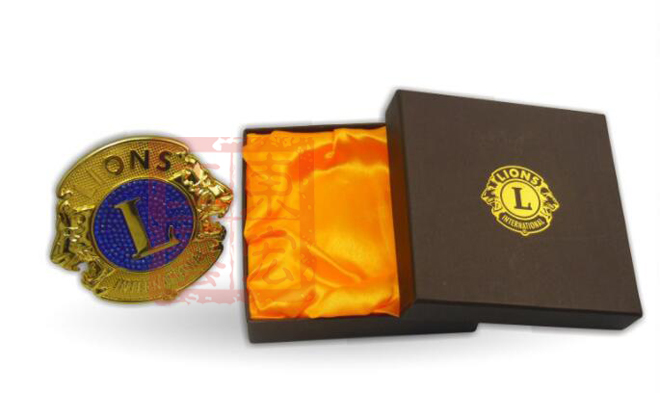 獅子會(huì)車標(biāo)定做廠家.jpg 獅子會(huì)車標(biāo)定做廠家.jpg