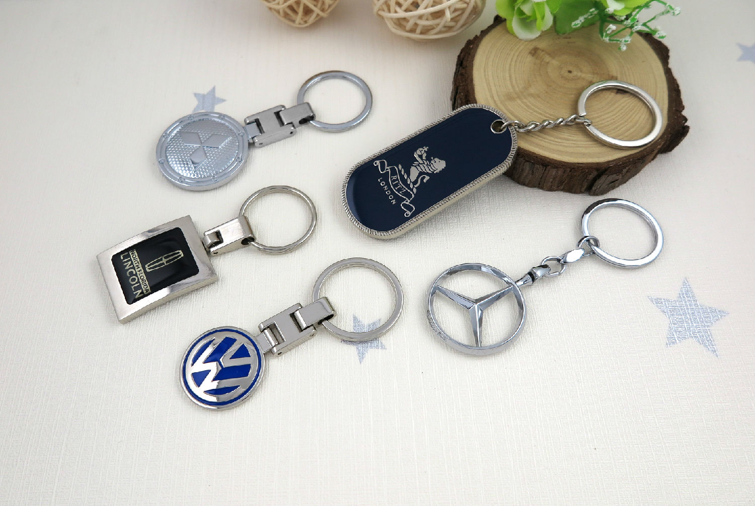 創(chuàng)意鑰匙扣飾品、掛件定制找源頭廠家東莞濟(jì)安