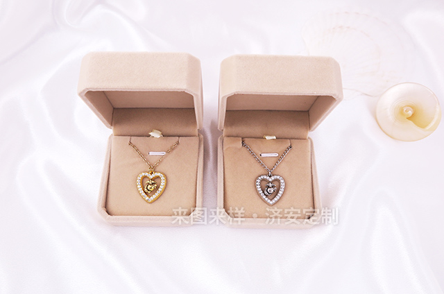 定制獨特、傳遞關(guān)懷——企業(yè)中秋節(jié)禮品禮盒定制