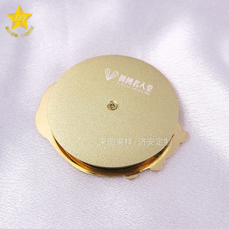 定做旋轉(zhuǎn)紀(jì)念章,中秋節(jié)公司禮品定制廠家 定做旋轉(zhuǎn)紀(jì)念章,中秋節(jié)公司禮品定制廠家