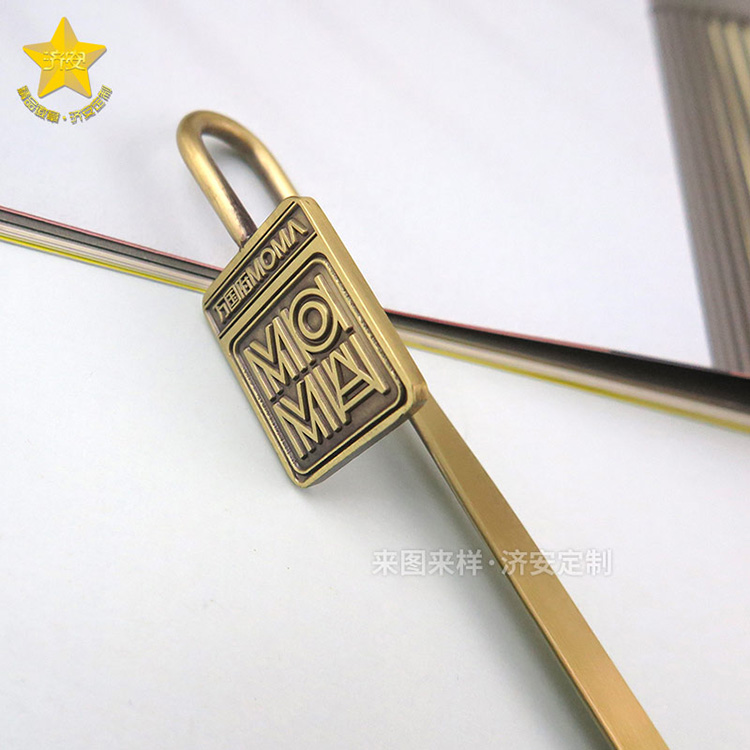 地產(chǎn)行業(yè)天鵝頸書(shū)簽訂制紀(jì)念禮品，展現(xiàn)品質(zhì)與風(fēng)范！