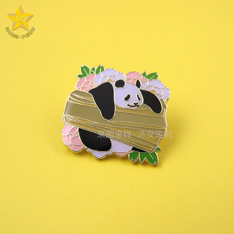定做熊貓文創(chuàng)周邊徽章：魅力獨(dú)特的紀(jì)念禮品！