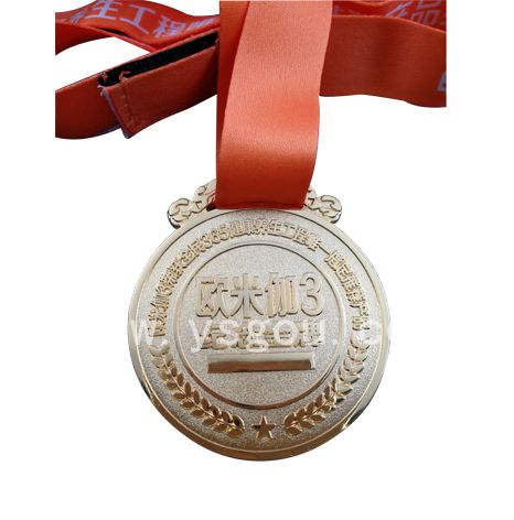 工程紀(jì)念獎(jiǎng)牌定制，金屬獎(jiǎng)牌制作