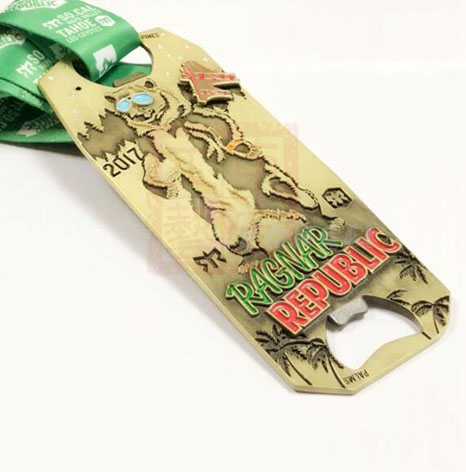 啤酒開(kāi)瓶器獎(jiǎng)牌定制，開(kāi)罐器獎(jiǎng)牌定做