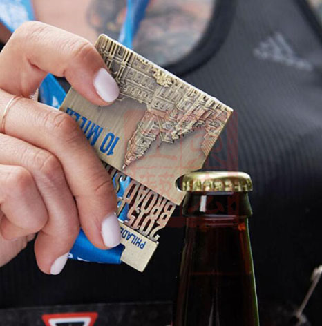 創(chuàng)意開(kāi)瓶器獎(jiǎng)牌定制