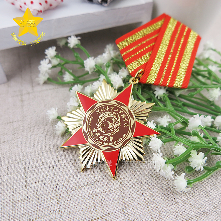 琺瑯勛章定制,學(xué)校勛章制作